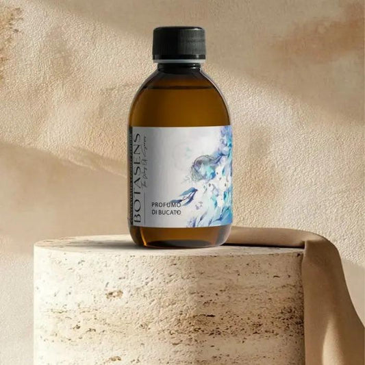 BOTASENS Laundry Perfume Velvet Frost on a stone